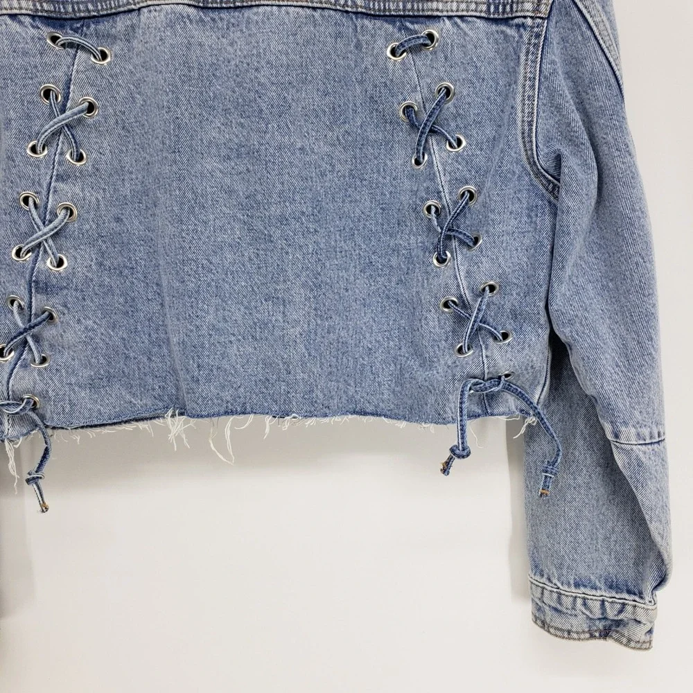 Zara Lace Up Back Cropped Denim Jacket Women XS Light Blue Raw Hem Streetwear